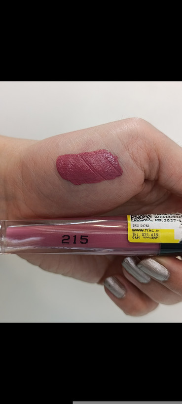 رژلب مایع مات و ۲۴ ساعته الیز کیتا بدون چسبندگی یا بره بره شدن ۲۱۵