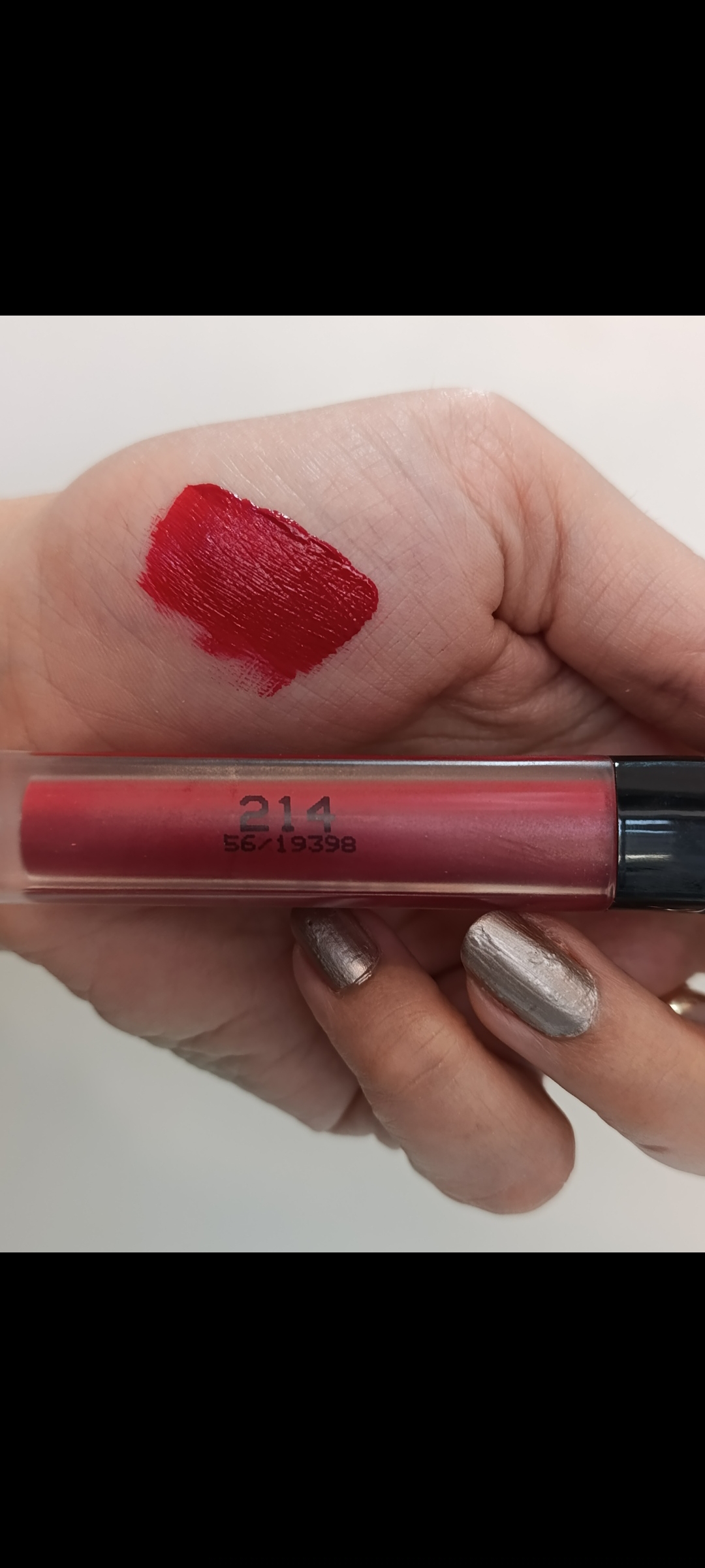 رژلب مایع مات و ۲۴ ساعته الیز کیتا بدون چسبندگی یا بره بره شدن ۲۱۴