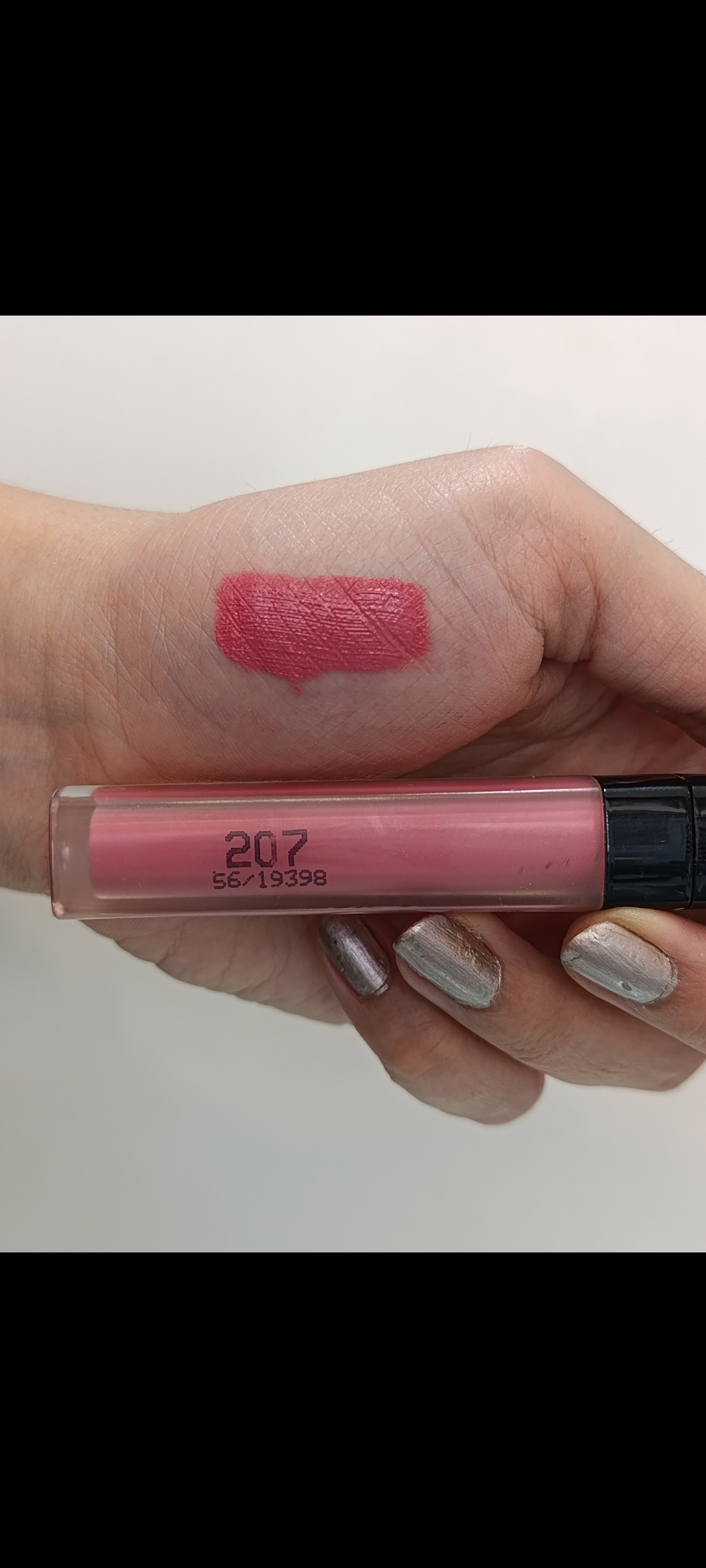 رژلب مایع مات و ۲۴ ساعته الیز کیتا بدون چسبندگی یا بره بره شدن ۲۰۷