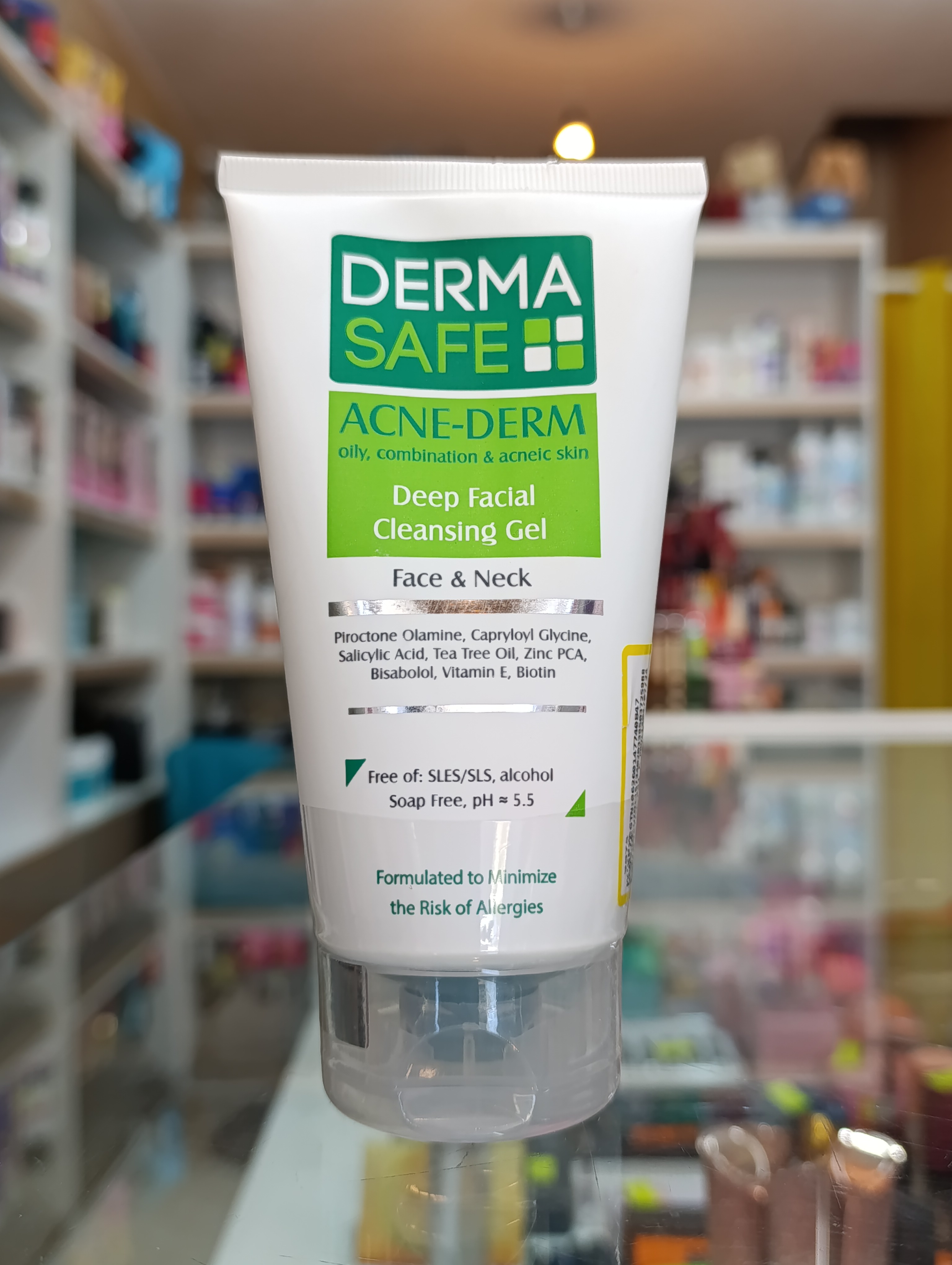 ژل شستشو صورت درما سیف مناسب پوست صورت و گردن و دور چشم پوست چرب و مختلط